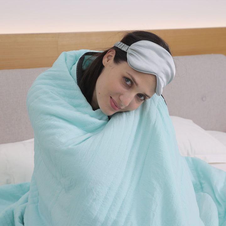 Ice Cooling Summer Blanket in Nylon Blend, Double, Queen and King Sizes | Chill Out Under a Cooling Blanket | Cooling Blankets