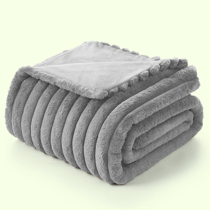 Fluffy Fleece Bed Blanket in Five Colours and Four Sizes | Soft Warmth for Cold Nights | Fleece Blankets