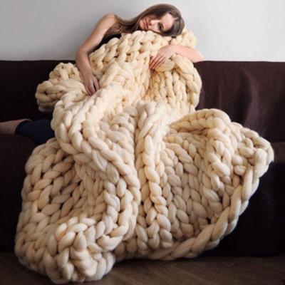Super Thick Chunky Knit Blanket in Soft Microfibre Blend, Six Colours | Super-Chunky Knit for Snuggling | Throw Blankets