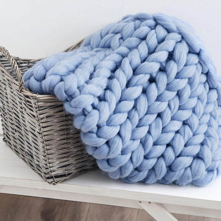 Super Thick Chunky Knit Blanket in Soft Microfibre Blend, Six Colours | Super-Chunky Knit for Snuggling | Throw Blankets
