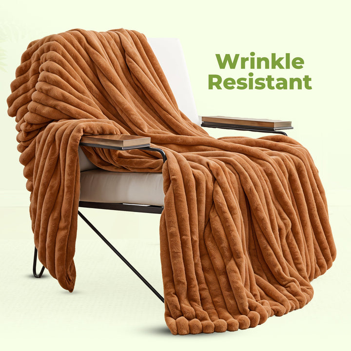 Fluffy Fleece Bed Blanket in Five Colours and Four Sizes up to 200x230 cm | Fluffy Warmth, Light as Air | Throw Blankets