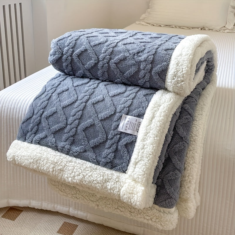 Reversible Quilted Fleece Blanket in Two Tones for All Seasons | Two-Tone Reversible Warmth | Fleece Blankets