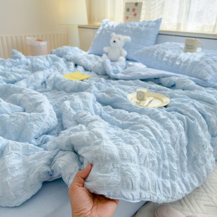 Lightweight Breathable Summer Blanket with Soft Wrinkled Texture | Cool, Airy Comfort in Summer | Throw Blankets