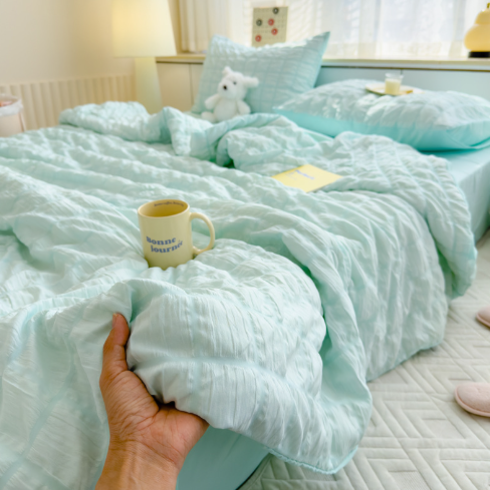 Lightweight Breathable Summer Blanket with Soft Wrinkled Texture | Cool, Airy Comfort in Summer | Throw Blankets