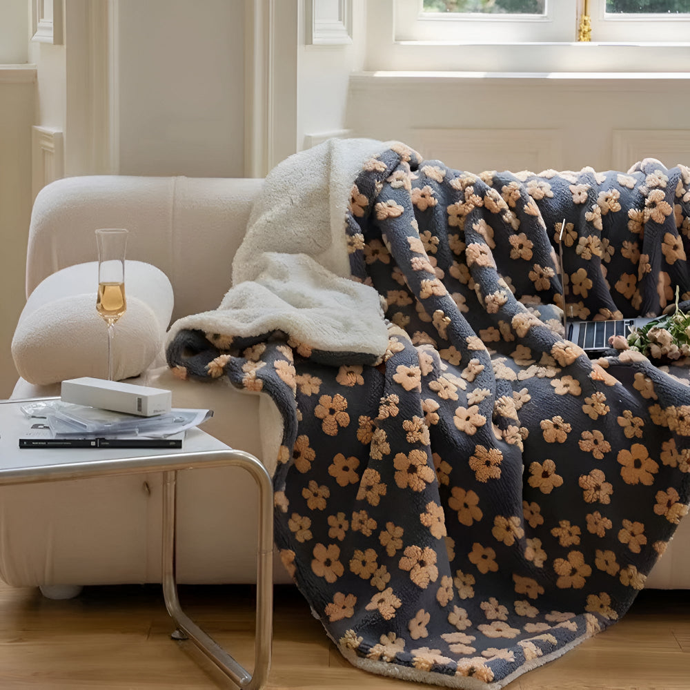 Wildflower 3D Floral Microfibre Blanket, Retro Style, Lightweight | Retro Wildflower Blanket in 3D Texture | Throw Blankets