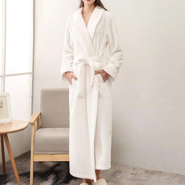 Unisex Fleece Winter Bathrobe with Pockets in Soft Plush Fabric | Warm Fleece for Cold Mornings | Robes