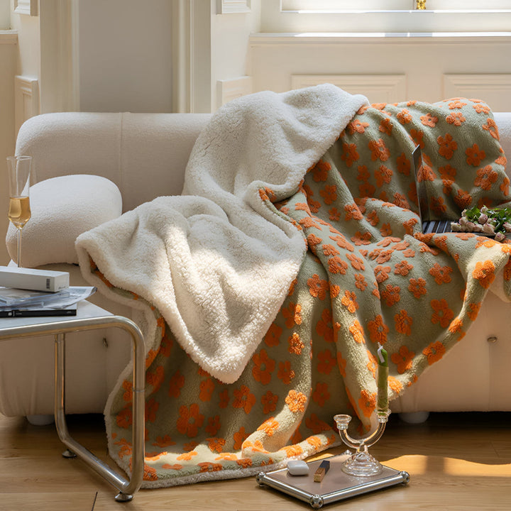 Wildflower 3D Floral Microfibre Blanket, Retro Style, Lightweight | Retro Wildflower Blanket in 3D Texture | Throw Blankets