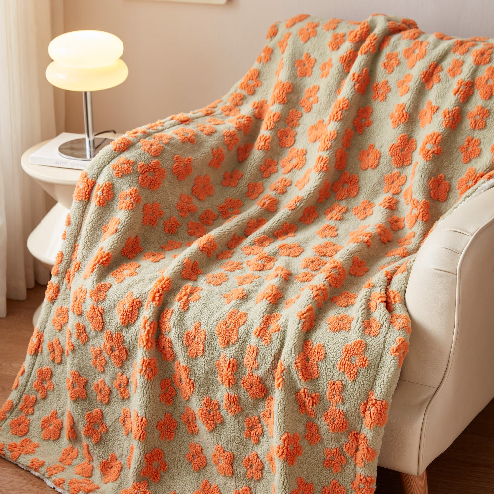 Wildflower 3D Floral Microfibre Blanket, Retro Style, Lightweight | Retro Wildflower Blanket in 3D Texture | Throw Blankets