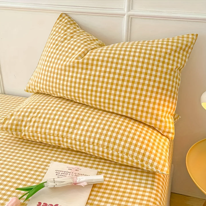 Soft Checkered Plaid Microfiber Pillowcases with Envelope Closure, Set of 2 | Cheerful Checks for Cozy Beds | Pillowcases
