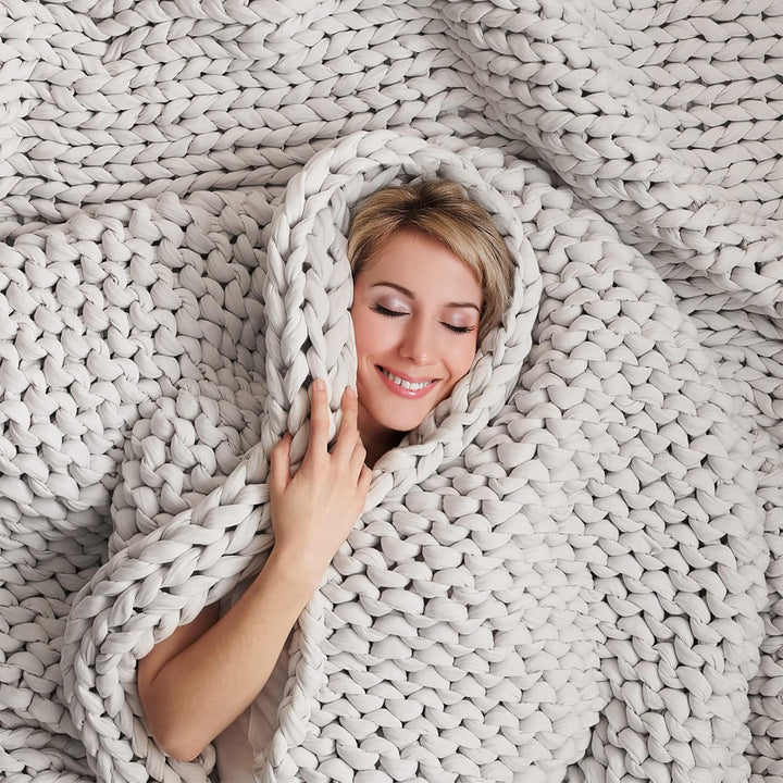 Handwoven-Style Chunky Knit Throw Blanket in Cream, Grey or White | Chunky Knit Texture for Cosy Nights | Throw Blankets