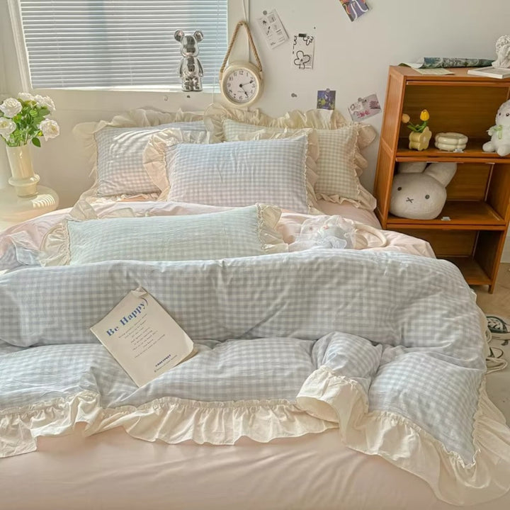 Ruffled Edge Gingham Check Bedding Set with Duvet Cover and Pillowcases | Ruffled Gingham for Cottage Style | Bedding Sets