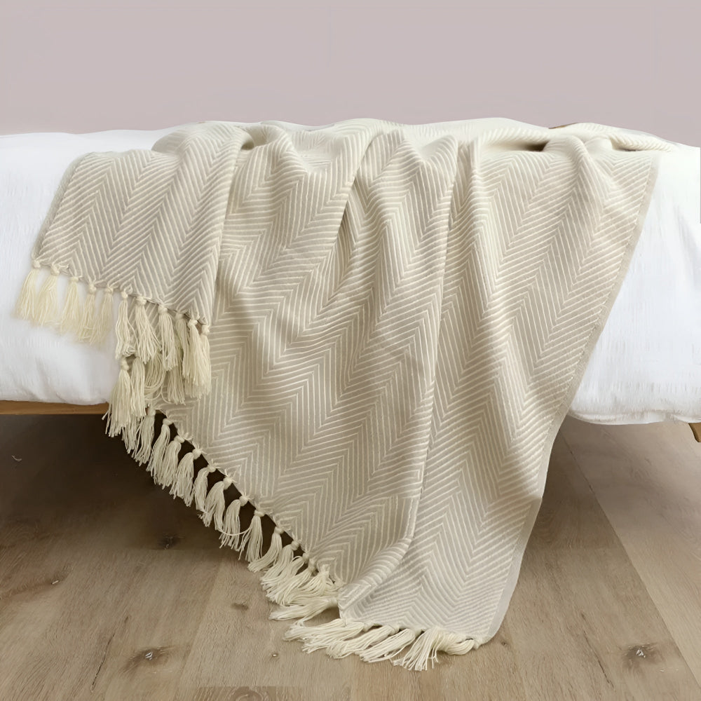 Herringbone Tassel Microfiber Knit Blanket for Sofa and Travel | Herringbone Weave with Tassels | Throw Blankets