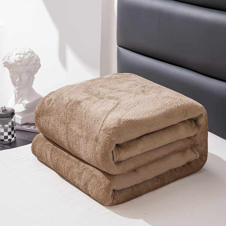 Soft Polyester Flannel Blanket for Couch, Bed and Camping in Six Sizes | Soft Flannel for All Seasons | Throw Blankets