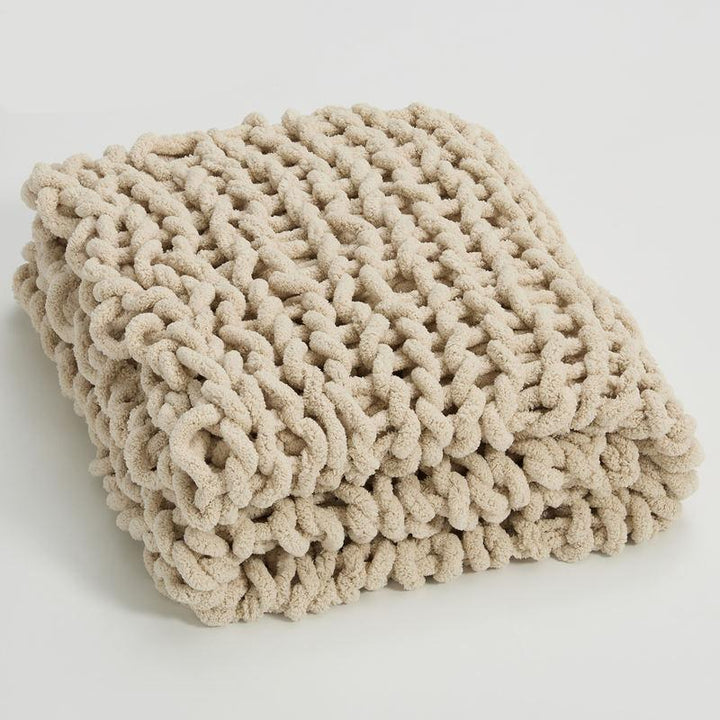 Chenille Chunky Knit Throw Blanket in White and Beige | Chunky Chenille for Cosy Rooms | Throw Blankets