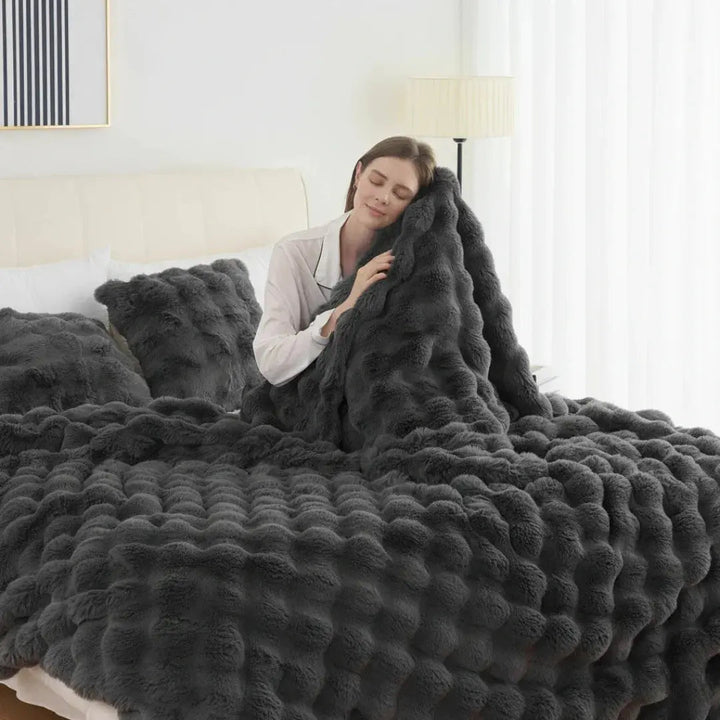 Reversible Faux Rabbit Fur and Velvet Fleece Throw Blanket | Two Plush Sides, One Cosy Throw | Throw Blankets