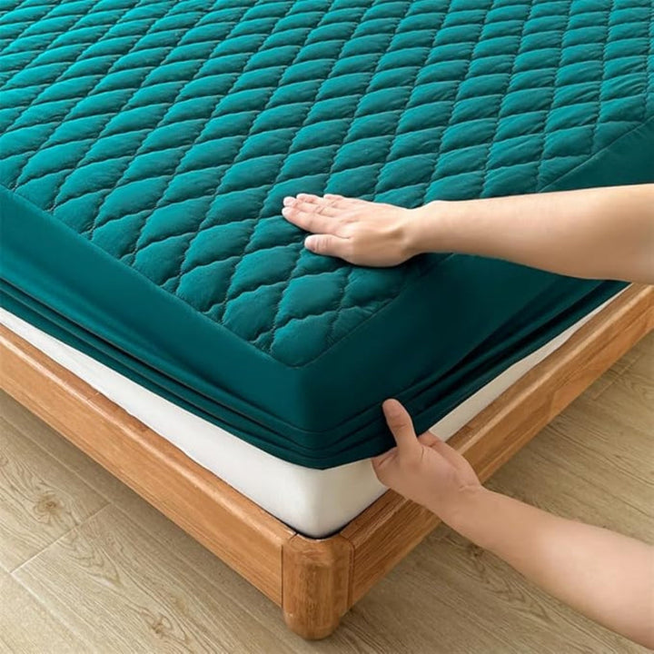 Argyle Waterproof Deep Pocket Fitted Sheet Set with Optional Pillowcases | Argyle Pattern, Spill-Smart Fitted Sheet | Bedding Sets