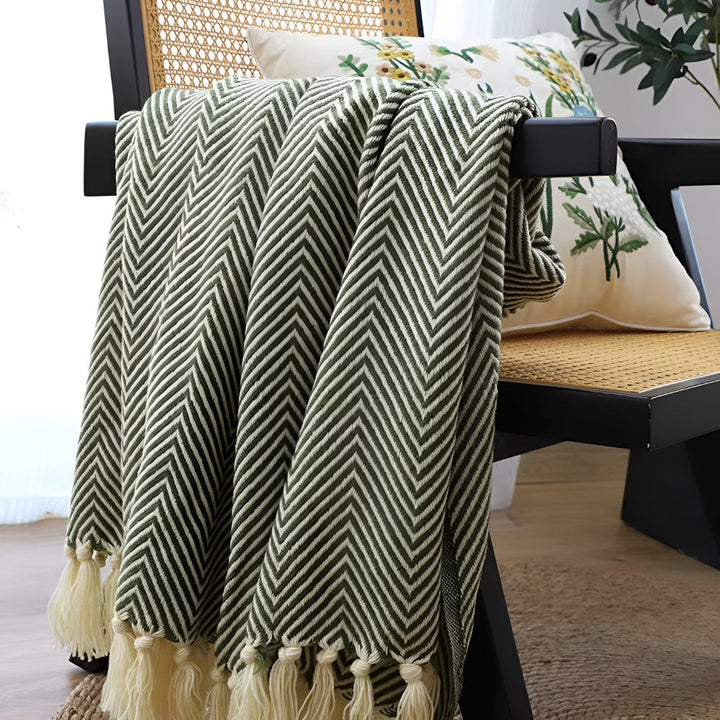 Herringbone Tassel Microfiber Knit Blanket for Sofa and Travel | Herringbone Weave with Tassels | Throw Blankets