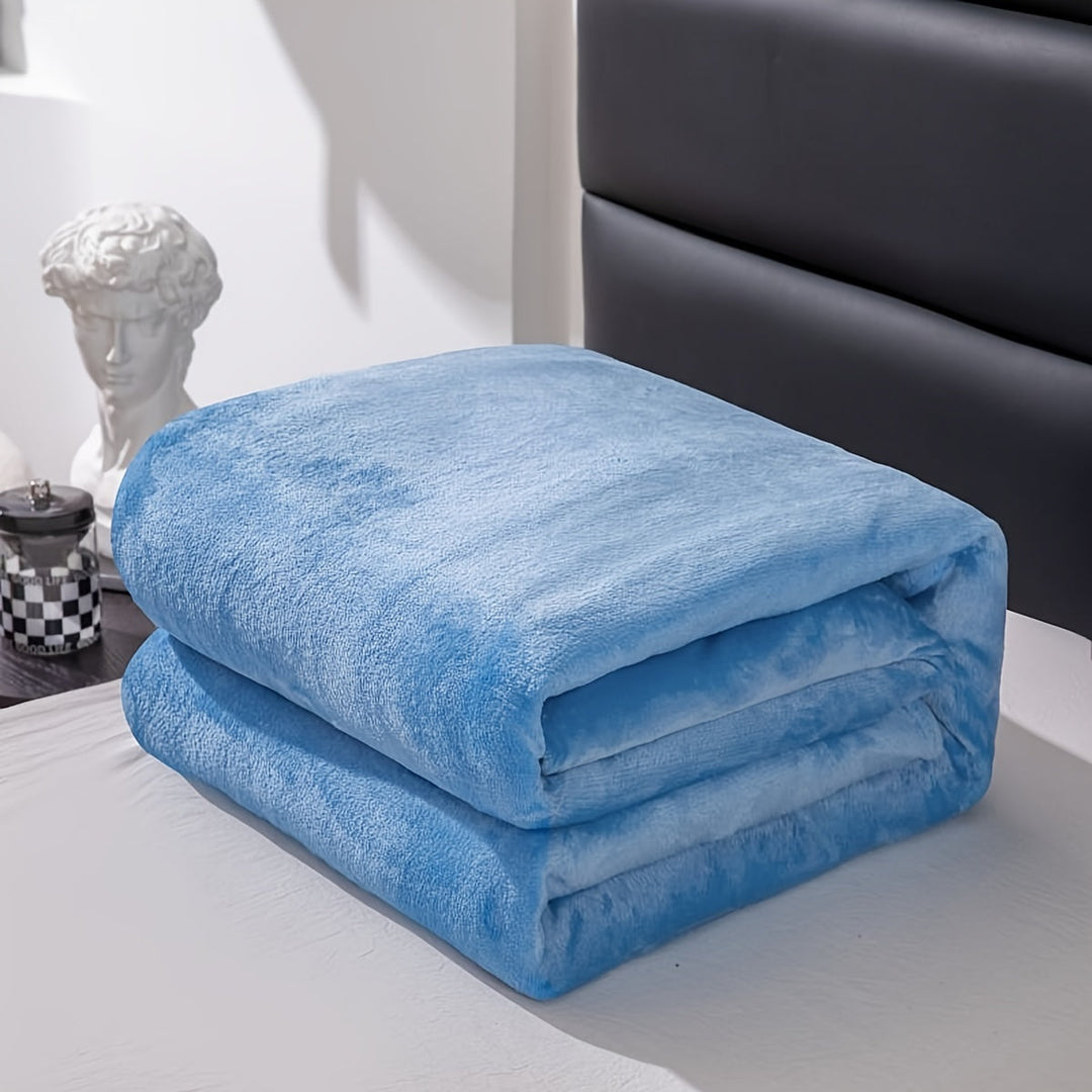 Soft Polyester Flannel Blanket for Couch, Bed and Camping in Six Sizes | Soft Flannel for All Seasons | Throw Blankets