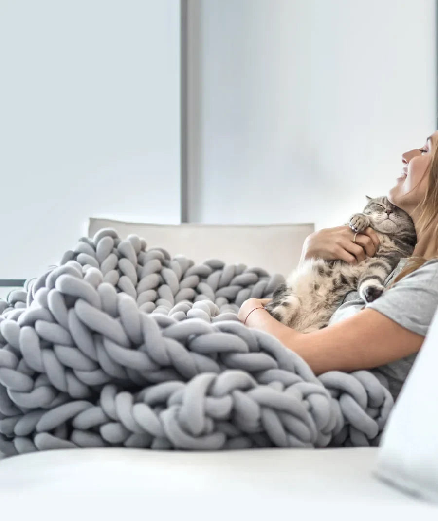 Handmade Chunky Knit Weighted Throw Blanket in Four Sizes from 1 kg to 8 kg | Weighted Chunky Knit Throw | Weighted Blankets