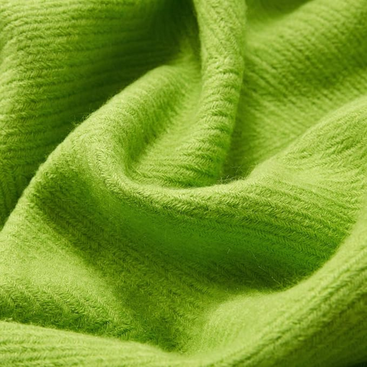 Chunky Knit Throw Blanket with Tassel Edges in Soft Acrylic | Chunky Knit Texture and Tassels | Throw Blankets