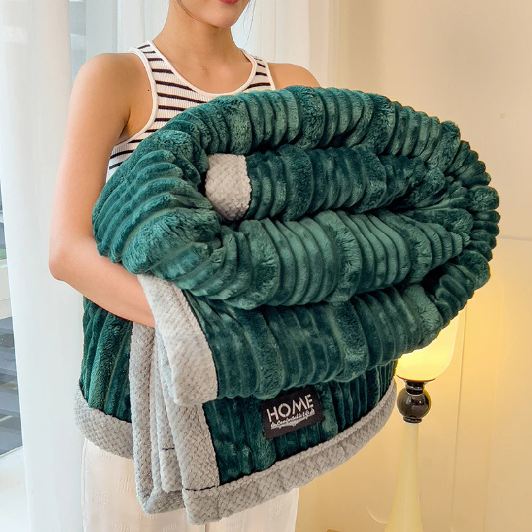 Warm Plush Fleece Blanket for Bed, Couch and Outdoors | Light Fleece Warmth for All Seasons | Fleece Blankets