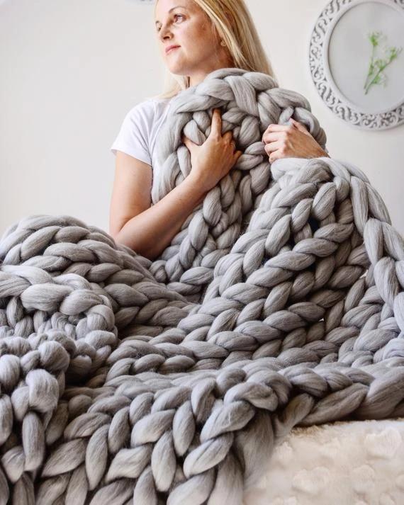 Super Thick Chunky Knit Blanket in Soft Microfibre Blend, Six Colours | Super-Chunky Knit for Snuggling | Throw Blankets