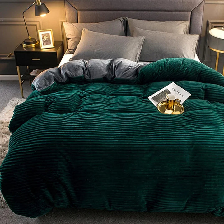 Soft Fleece Duvet Cover Set with Pillowcases in Six Colours and Sizes | Plush Fleece Bedding for Winter | Bedding Sets