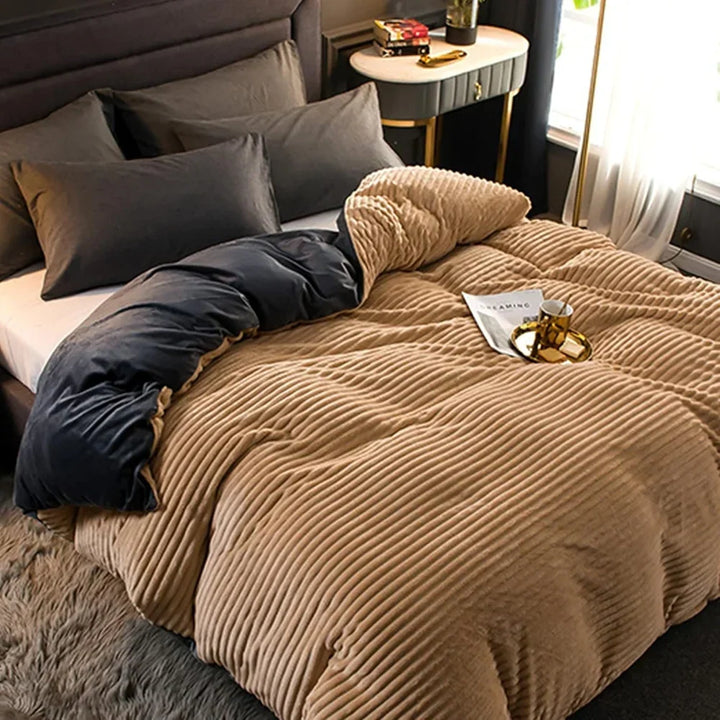 Soft Fleece Duvet Cover Set with Pillowcases in Six Colours and Sizes | Plush Fleece Bedding for Winter | Bedding Sets