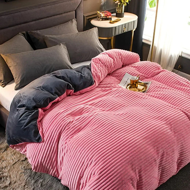 Soft Fleece Duvet Cover Set with Pillowcases in Six Colours and Sizes | Plush Fleece Bedding for Winter | Bedding Sets