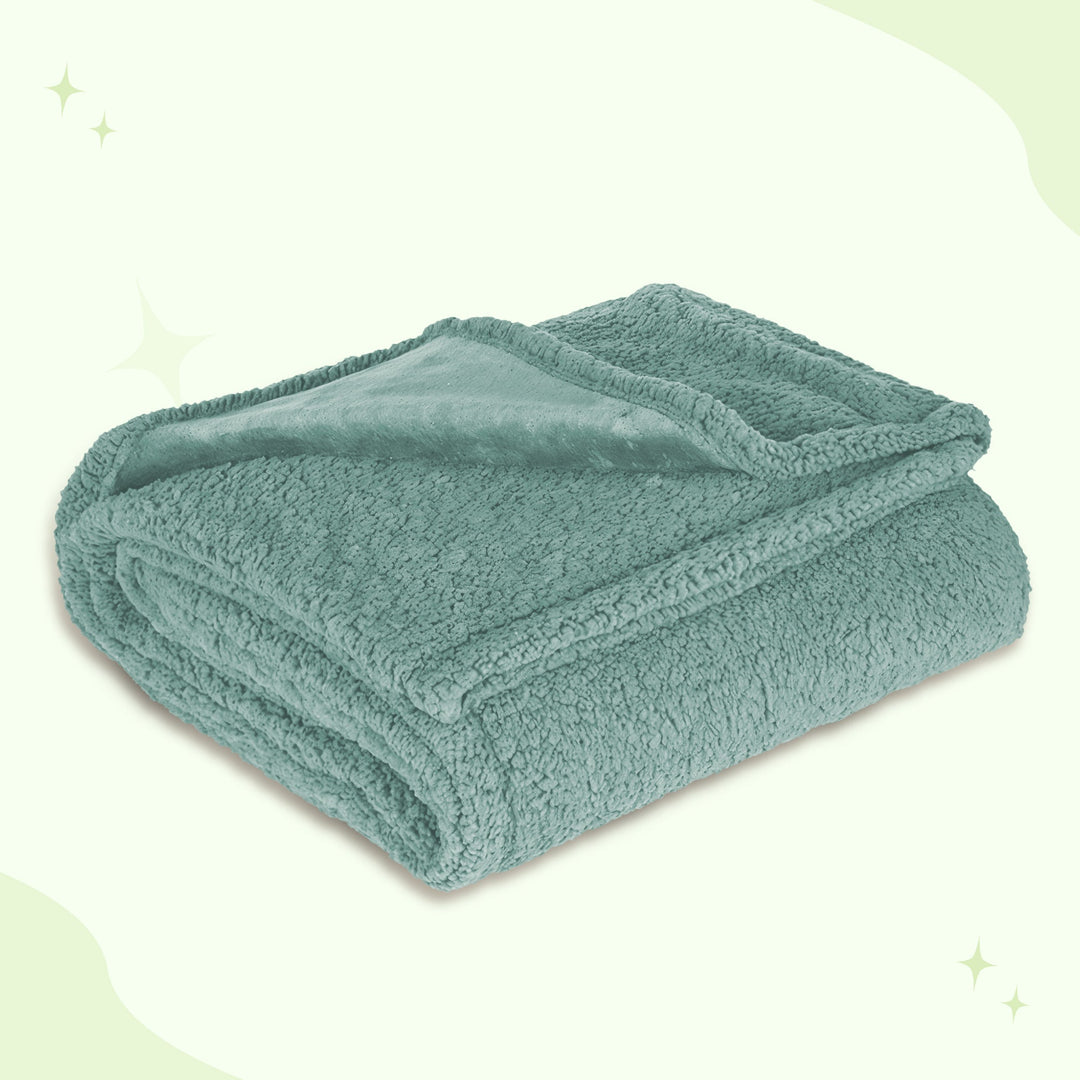 Waterproof Bed Blanket with Soft Surface in Four Sizes | Protect Your Bedding From Spills | Waterproof Blankets