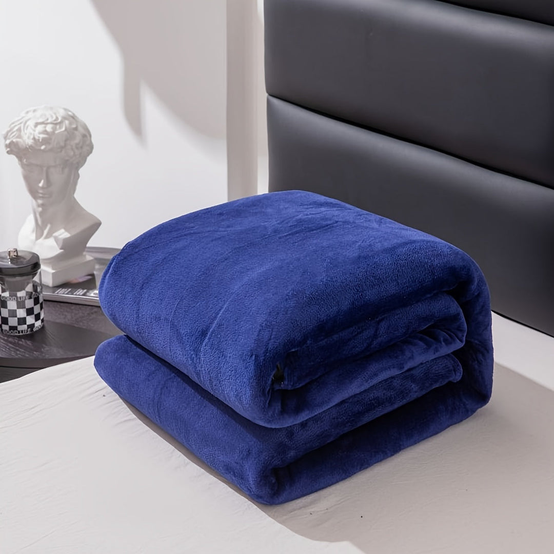 Soft Polyester Flannel Blanket for Couch, Bed and Camping in Six Sizes | Soft Flannel for All Seasons | Throw Blankets