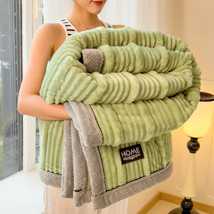 Warm Plush Fleece Blanket for Bed, Couch and Outdoors | Light Fleece Warmth for All Seasons | Fleece Blankets
