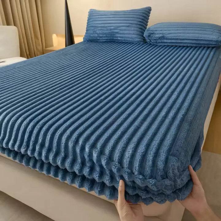 Luxury Faux Fur Fitted Bed Sheet with Deep Pockets, Three Sizes | Plush Deep-Pocket Fitted Sheet | Fitted Sheets