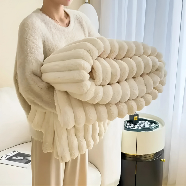 Ultra Soft Flannel Blanket in Three Sizes and Four Colours | Soft Flannel Hugs Back | Flannel Blankets