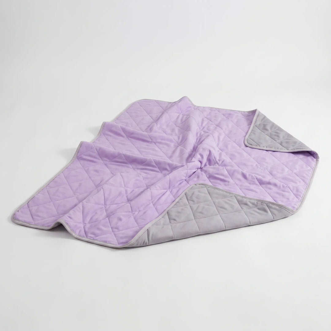 Lightweight Quilted Summer Throw Blanket with Silky Cooling Feel | Silky Quilted Cooling for Hot Sleepers | Cooling Blankets