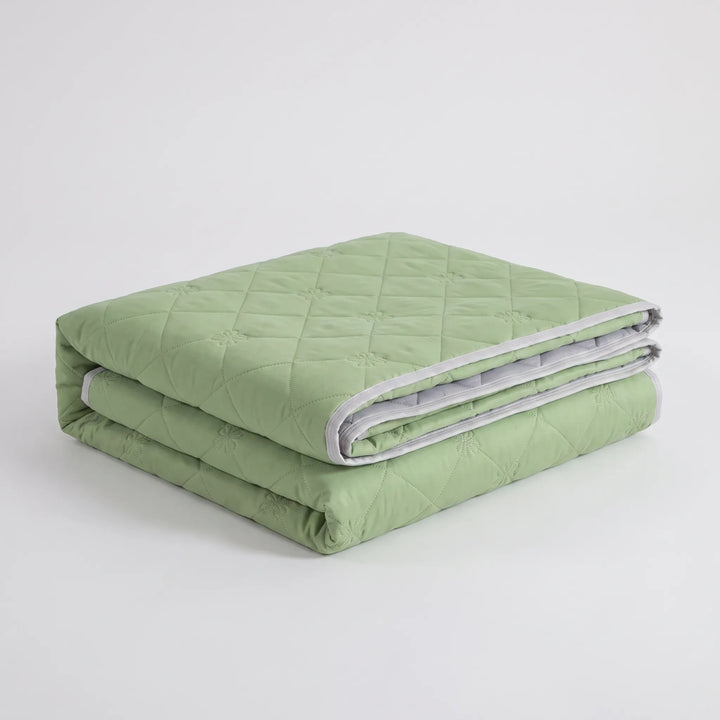 Lightweight Quilted Summer Throw Blanket with Silky Cooling Feel | Silky Quilted Cooling for Hot Sleepers | Cooling Blankets