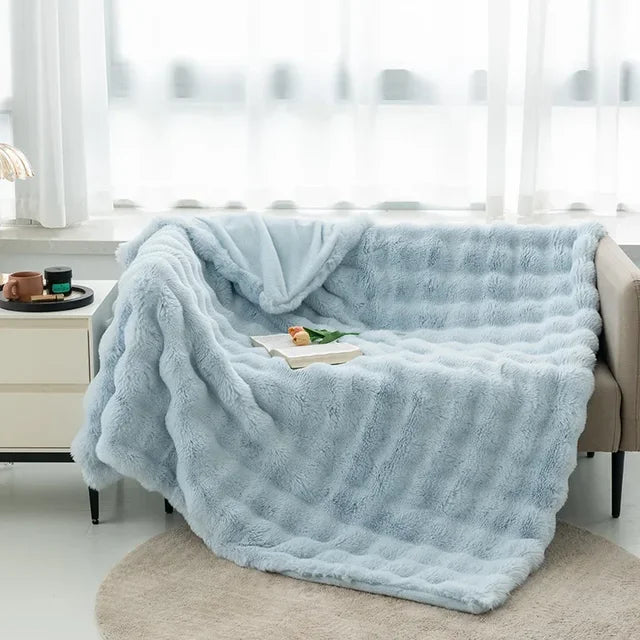 Super Soft Plush Fleece Blanket for Bed, Sofa and Living Room | Silky Soft Fleece Warmth | Fleece Blankets
