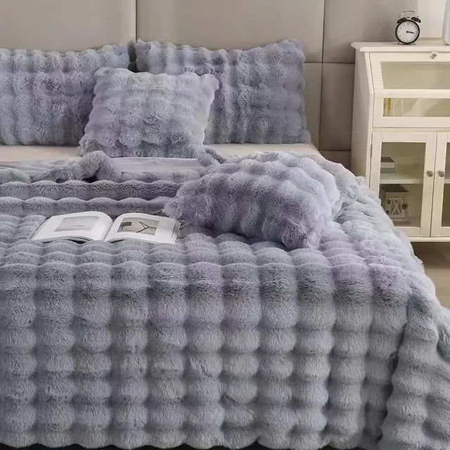 Super Soft Plush Fleece Blanket for Bed, Sofa and Living Room | Silky Soft Fleece Warmth | Fleece Blankets