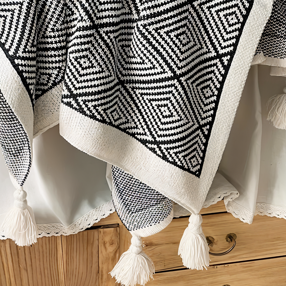 Black and White Geometric Fleece Blanket for Sofa and Bed | Geometric Fleece for Modern Rooms | Fleece Blankets