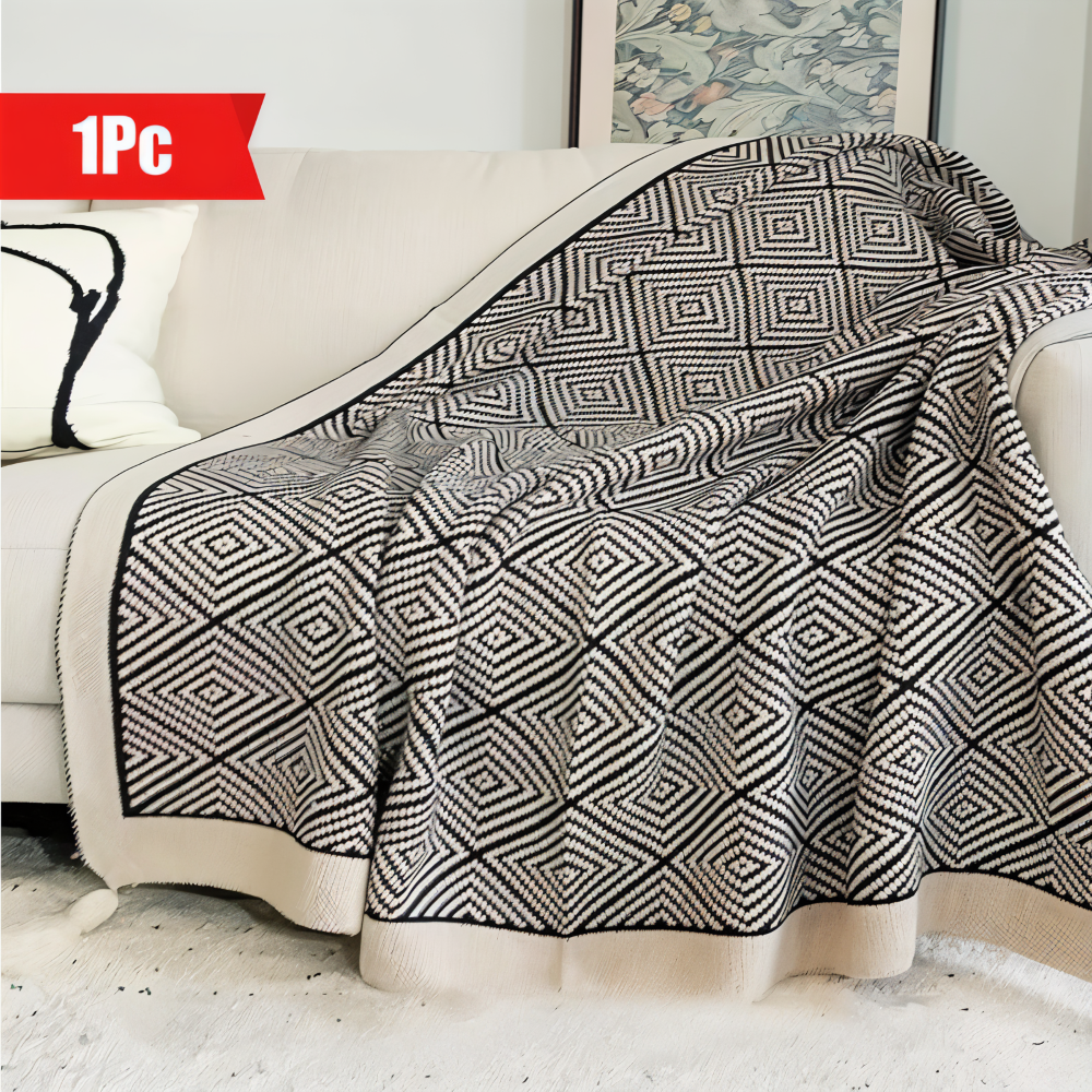 Black and White Geometric Fleece Blanket for Sofa and Bed | Geometric Fleece for Modern Rooms | Fleece Blankets
