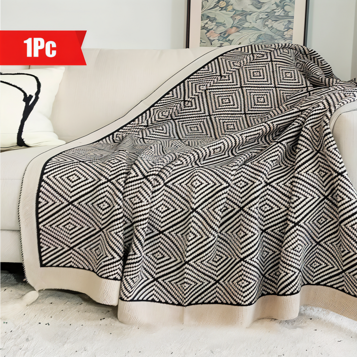Black and White Geometric Fleece Blanket for Sofa and Bed | Geometric Fleece for Modern Rooms | Fleece Blankets