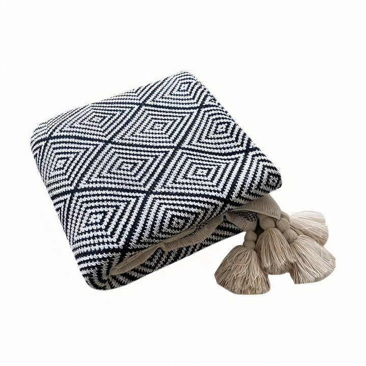 Black and White Geometric Fleece Blanket for Sofa and Bed | Geometric Fleece for Modern Rooms | Fleece Blankets
