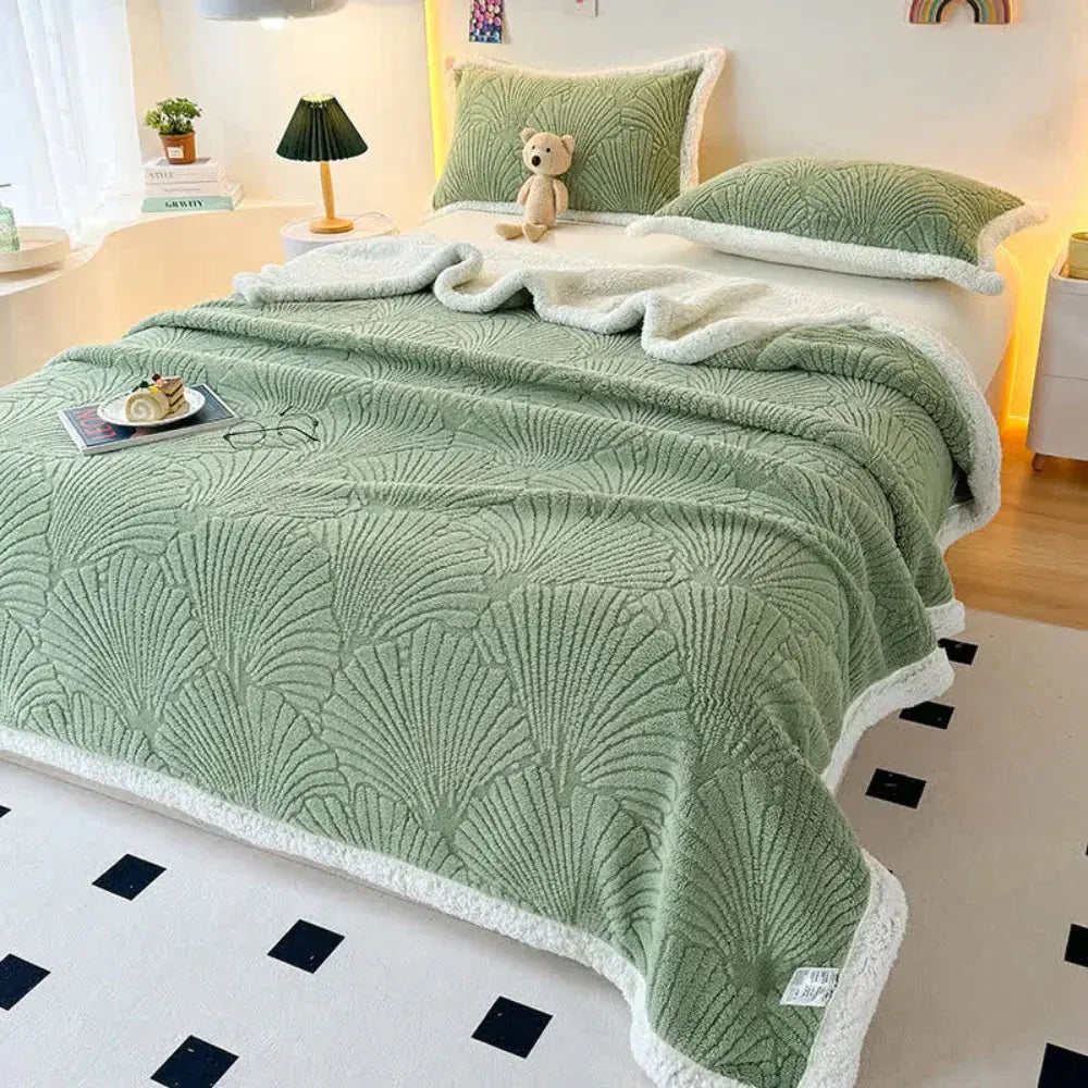Class A Double-Sided Thickened Blanket with Velvety and Textured Sides | Reversible All-Season Blanket | Throw Blankets