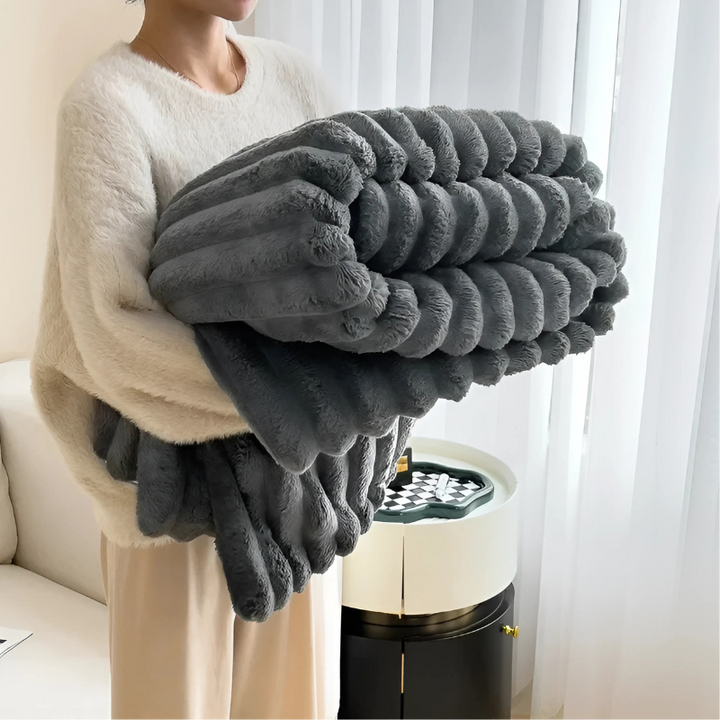 Ultra Soft Flannel Blanket in Three Sizes and Four Colours | Soft Flannel Hugs Back | Flannel Blankets