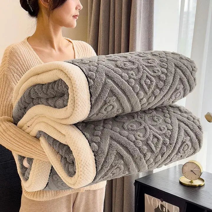 Class A Double-Sided Thickened Blanket with Velvety and Textured Sides | Reversible All-Season Blanket | Throw Blankets