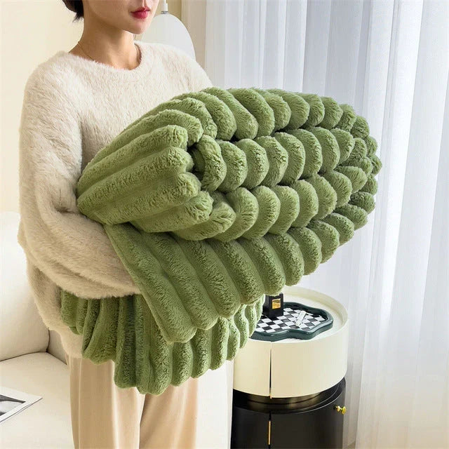 Stylish Dense Faux Fur Throw Blanket in Five Colours, Lightweight and Plush | Dense Faux Fur Without the Weight | Throw Blankets