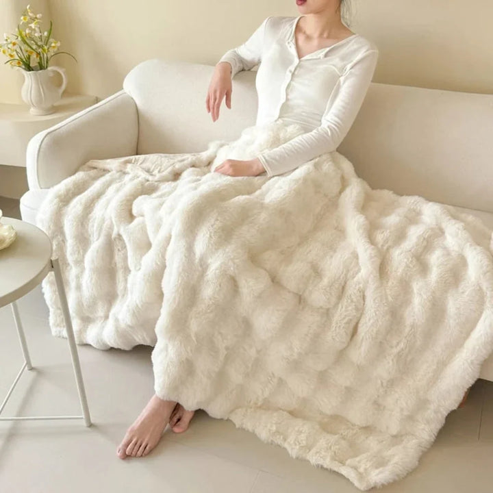 Long-Pile Faux Fur Throw with Dense Knitted Backing | Plush Faux Fur Drape | Throw Blankets