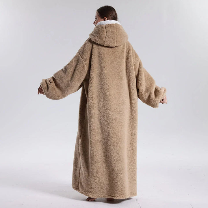 Oversized Hoodie Blanket in Double-Brushed Fleece with Hood and Pouch Pocket | Oversized Hoodie Blanket Warmth | Wearable Blankets