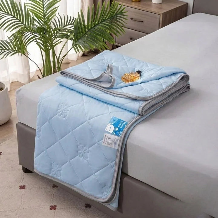 Lightweight Moisture-Wicking Cooling Throw with Flat Seam Edges | Light Cooling Throw for Warm Days | Cooling Blankets