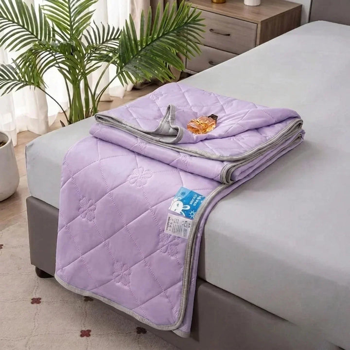 Lightweight Moisture-Wicking Cooling Throw with Flat Seam Edges | Light Cooling Throw for Warm Days | Cooling Blankets